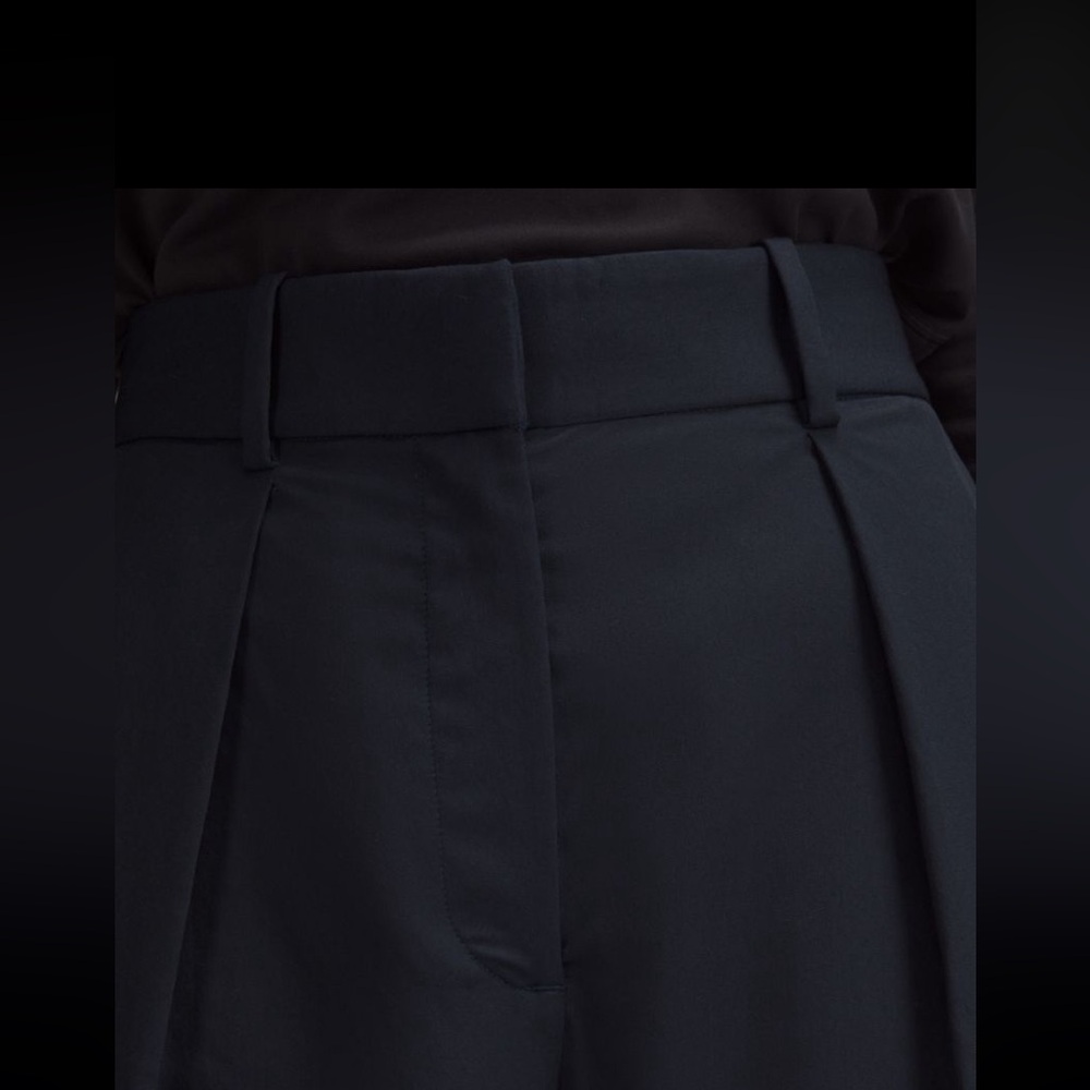 lululemon athletica Pleat-Front High- Rise Trouser size 6 - Picture 4 of 10